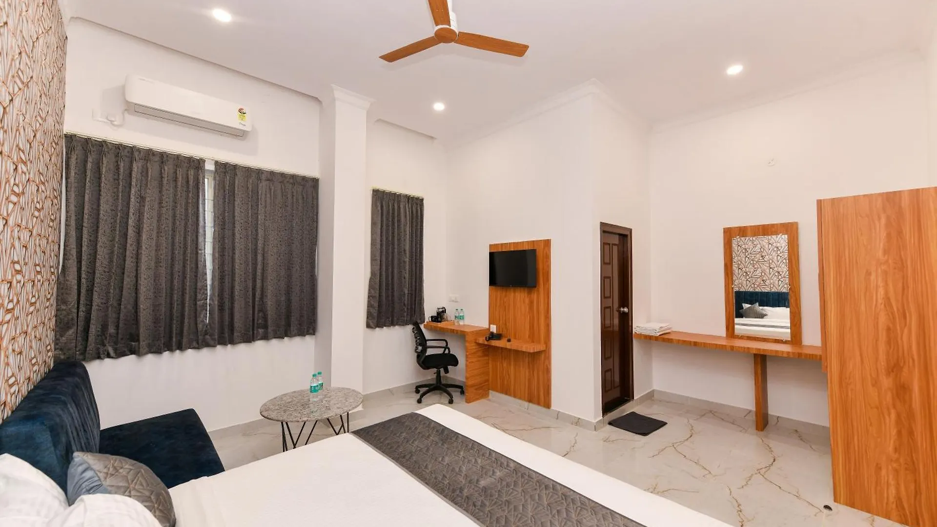 Hotel Shine International Maisúr 3*,  Indie