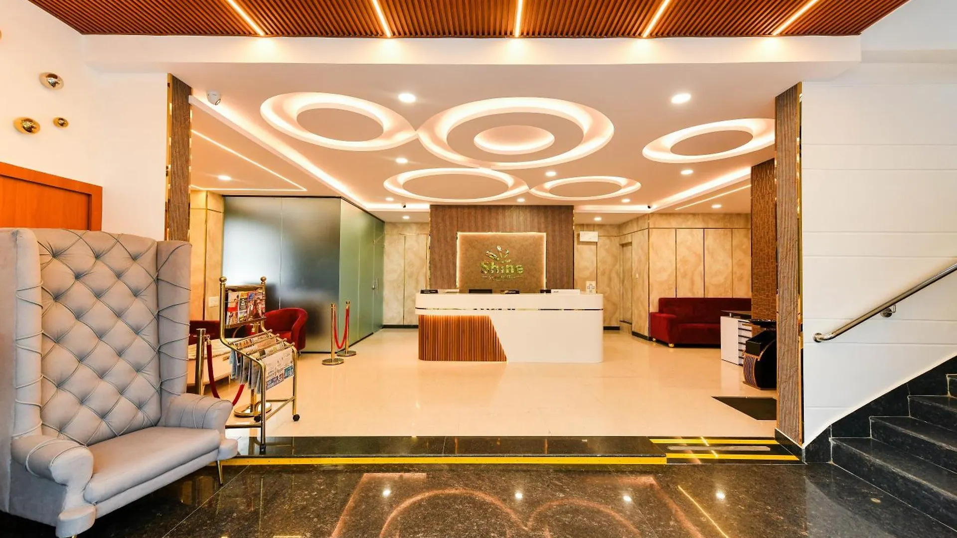 Hotel Shine International Maisúr