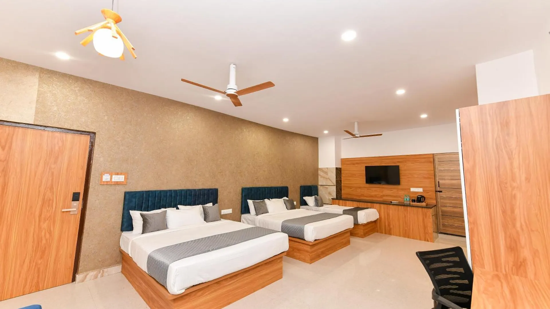 Hotel Shine International Mysore