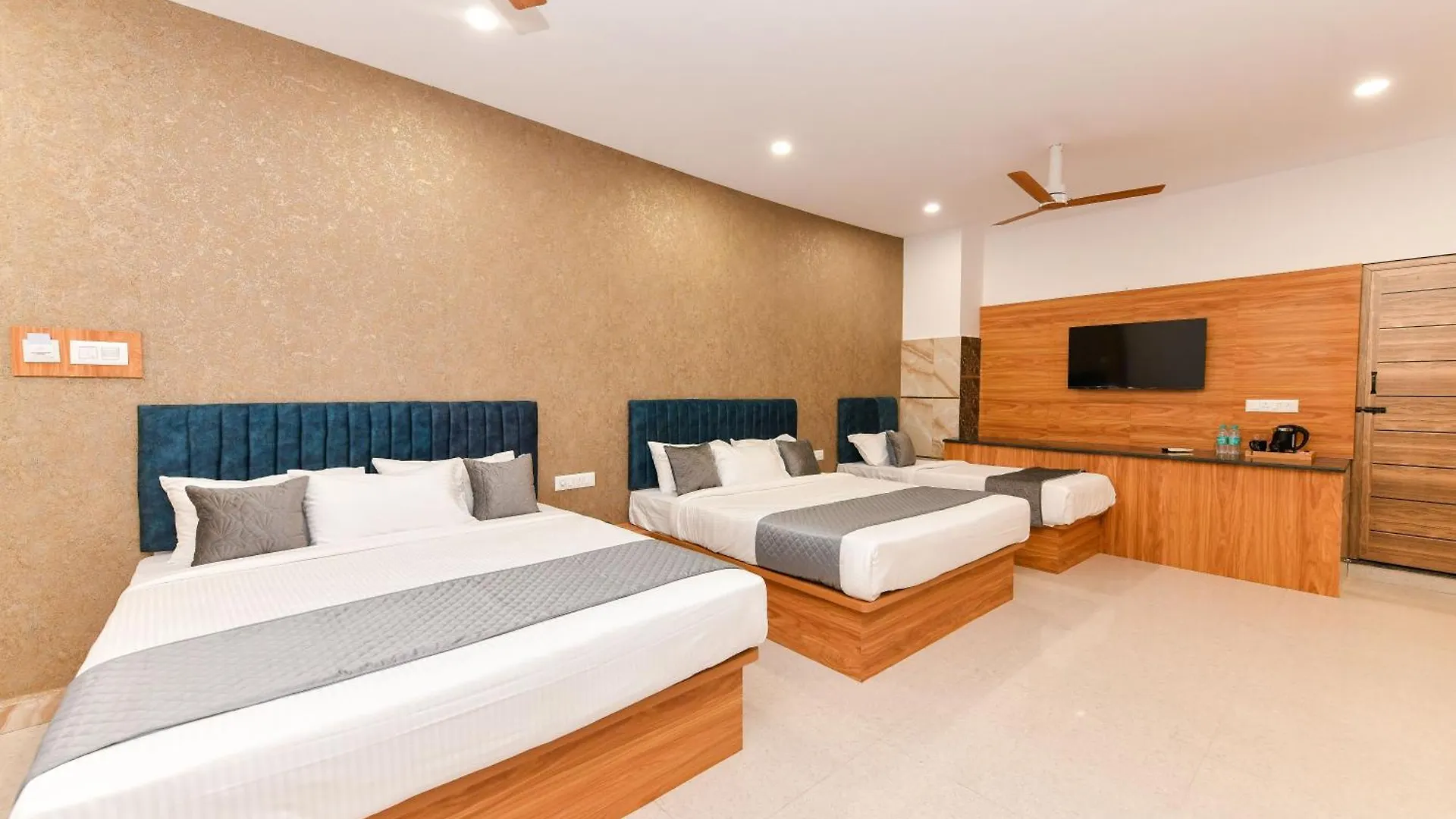 Hotel Shine International Mysore