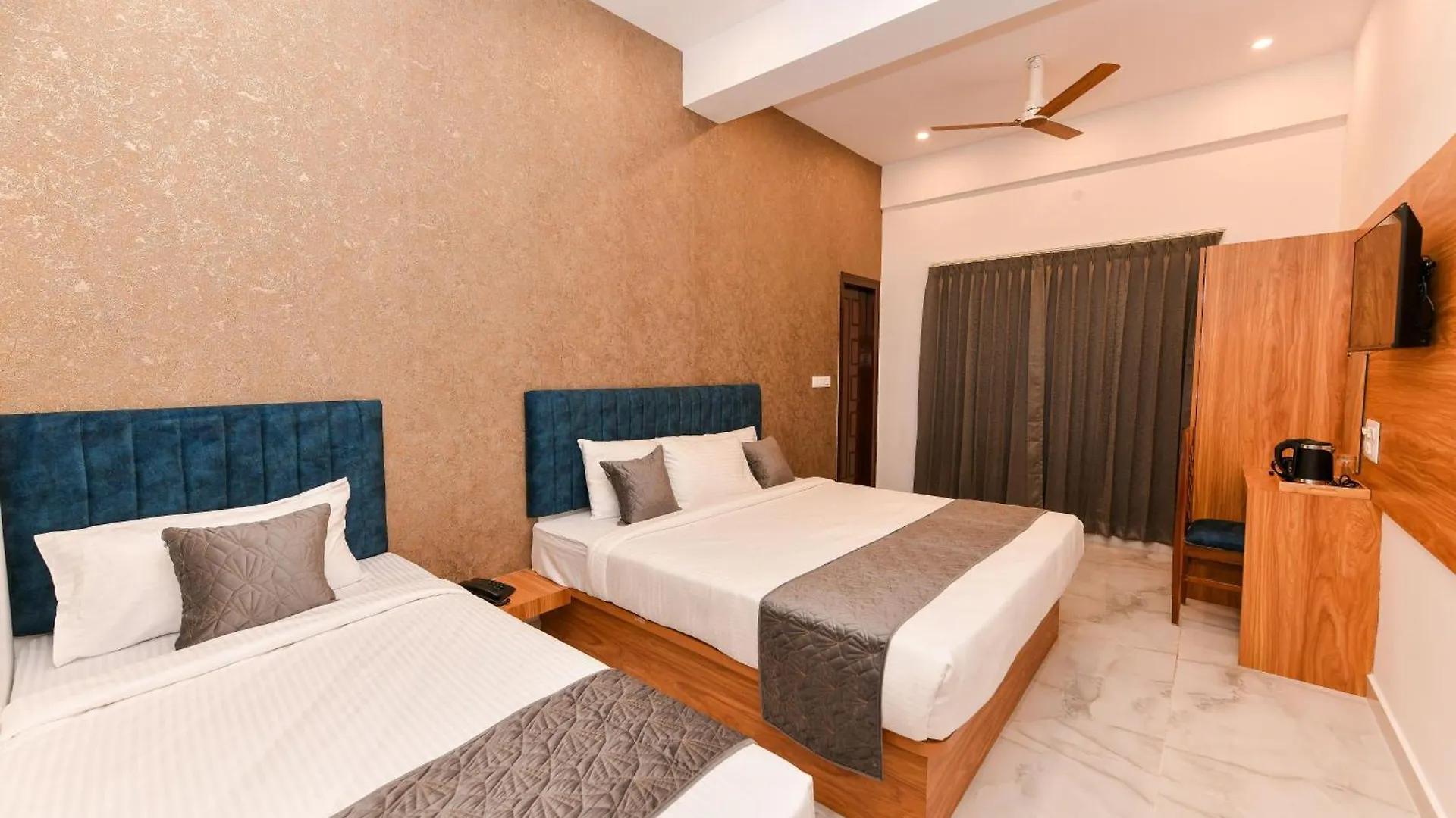 Hotel Shine International Mysore 3*,