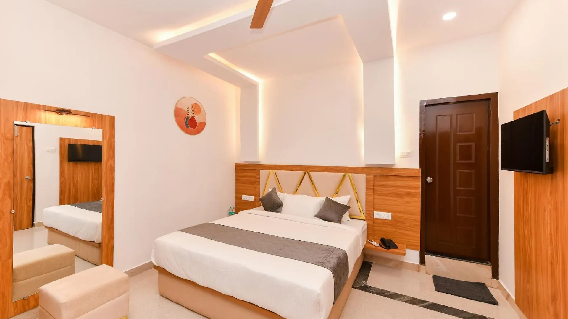 Hotel Shine International Mysore India