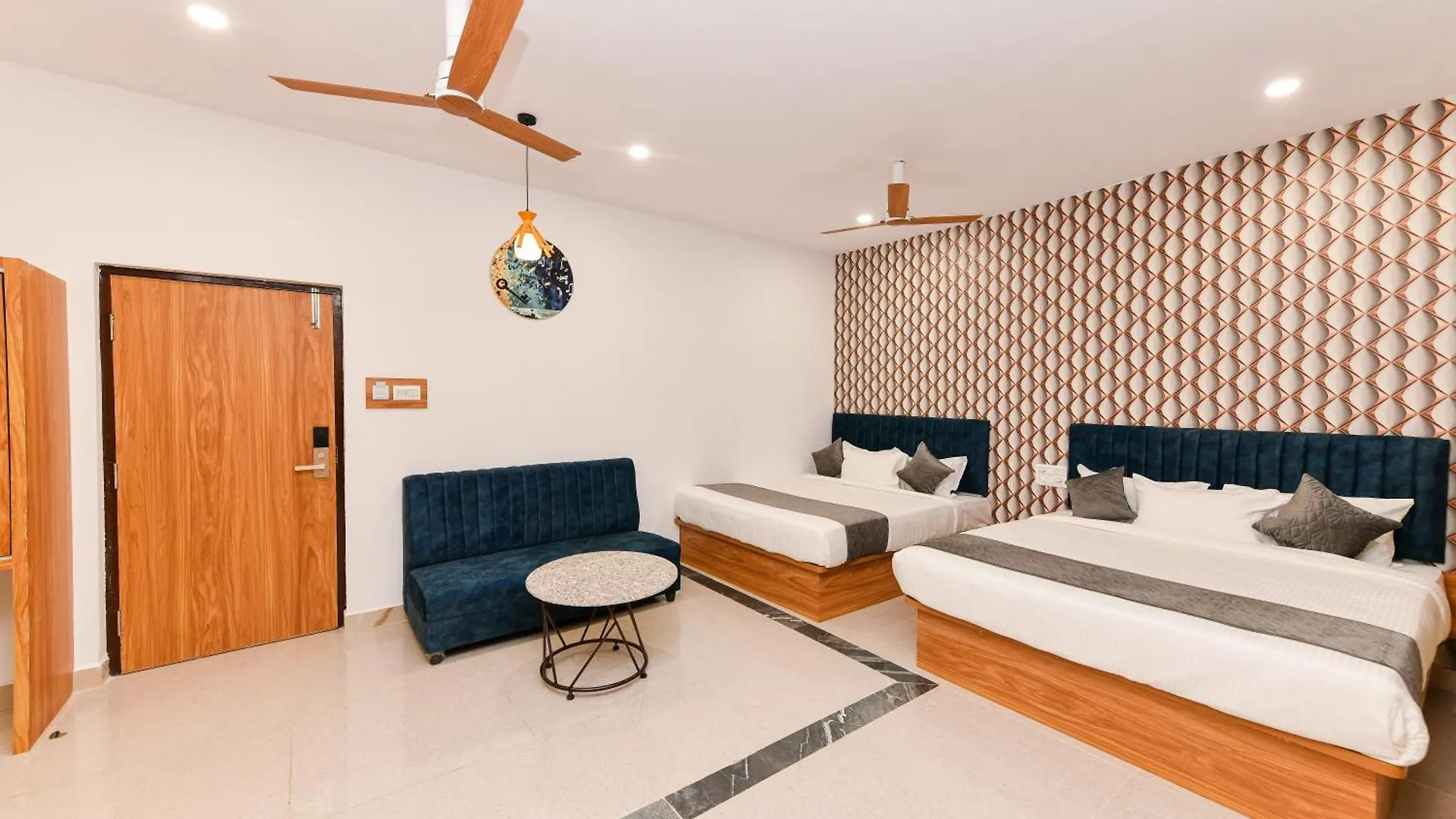 Hotel Shine International Mysore