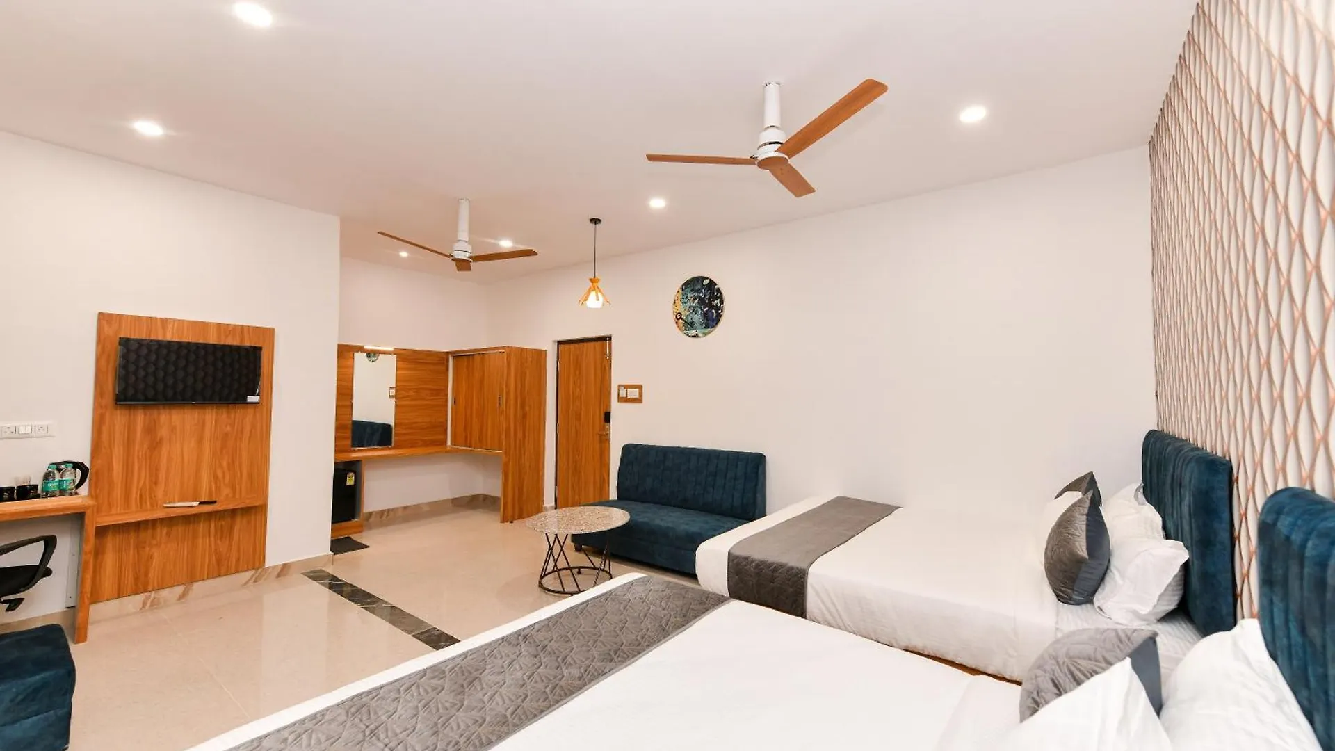 Hotel Shine International Mysore